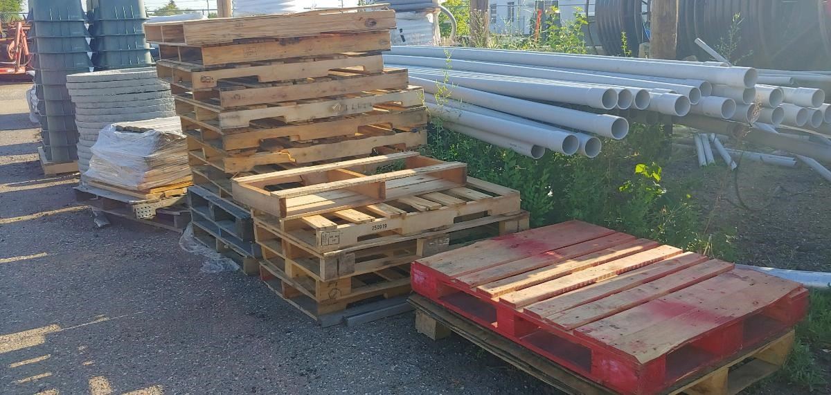 Used Wooden Pallets for sale